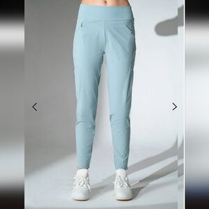 InPhorm BAILA Golf Pants | 29" Performance Stretch Pants with Pockets. Color: Ve